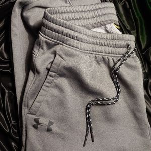 On hold....Men's XL under armour sweats